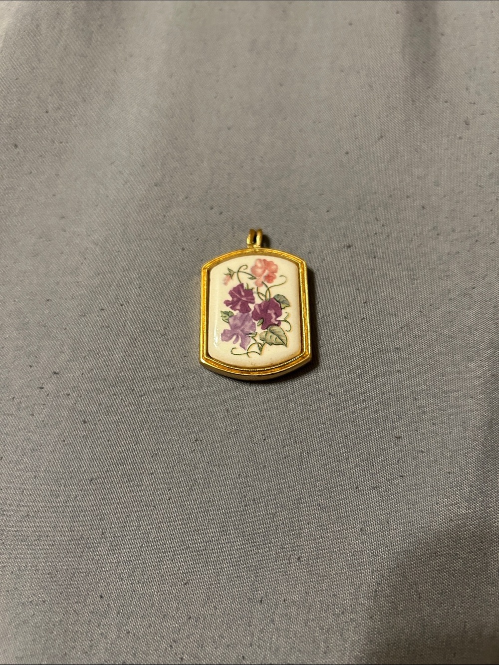 Avon Vintage Gold-Tone Floral Rectangular Pendant